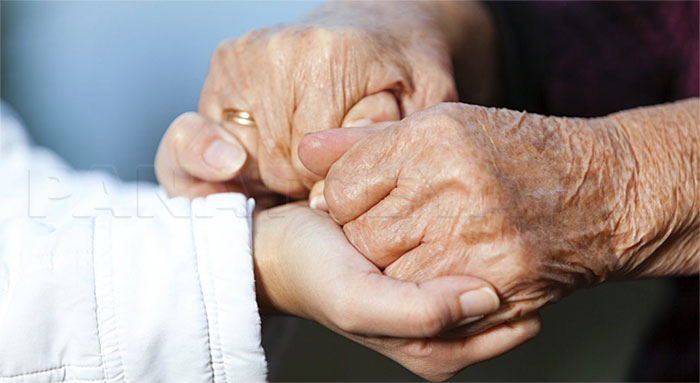 Поддержка важна для пожилых с деменцией