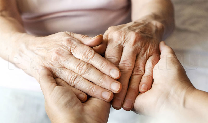 Сложности при уходе за пожилым с деменцией