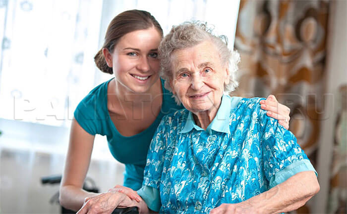 Уход за пожилыми людьми на дому
