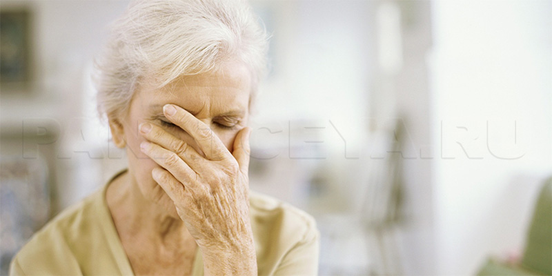 Шум в голове у пожилых людей: причины и лечения